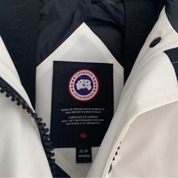 Canada Goose Shelburne Women's White Puffer Coat - Picture 10 of 15